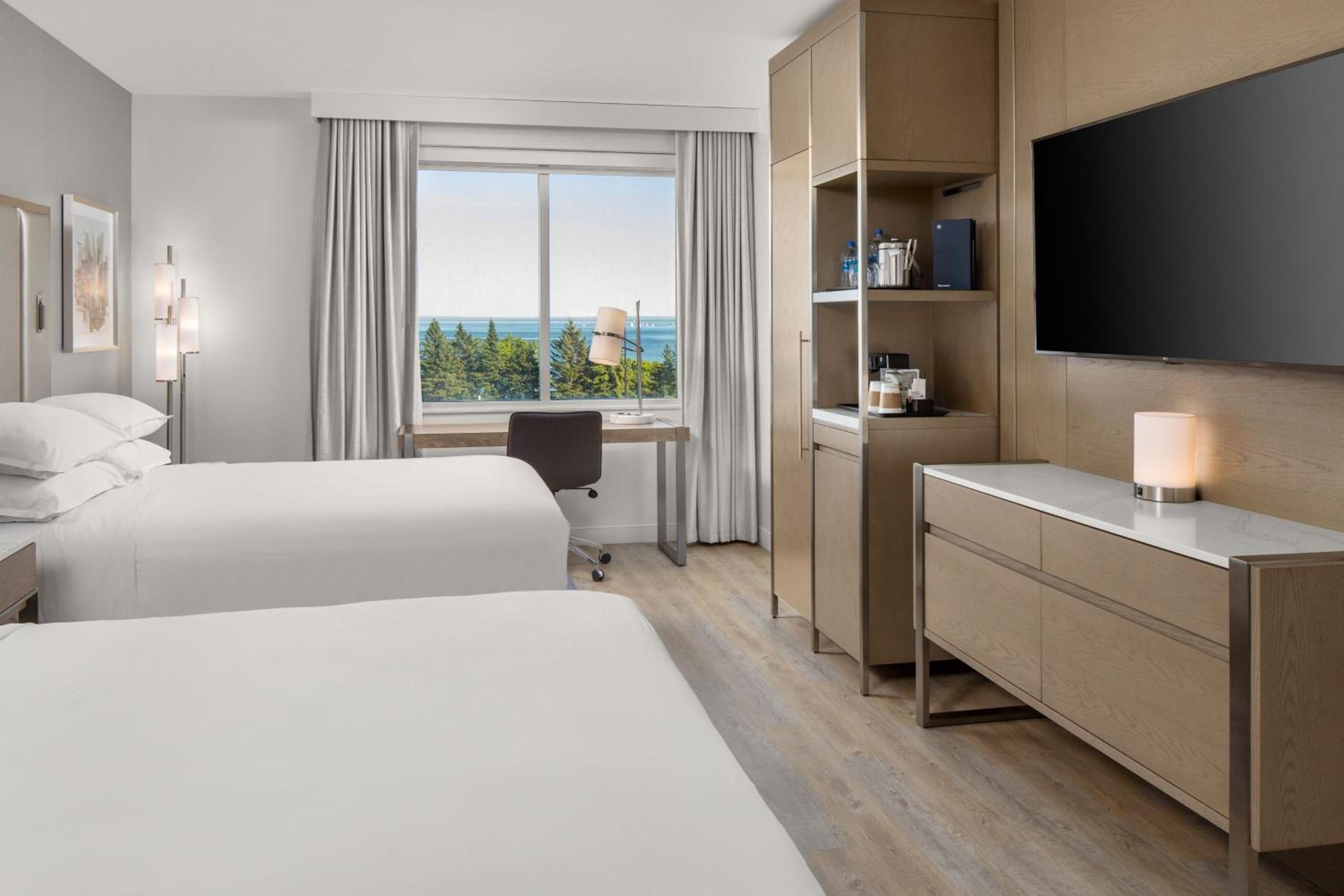 Guest Room, 2 Double Beds, Club Floor, High Floor