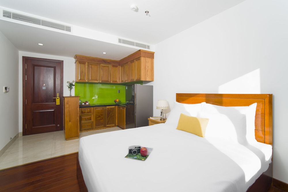 Sunny Ocean Hotel & Apartment 31/71