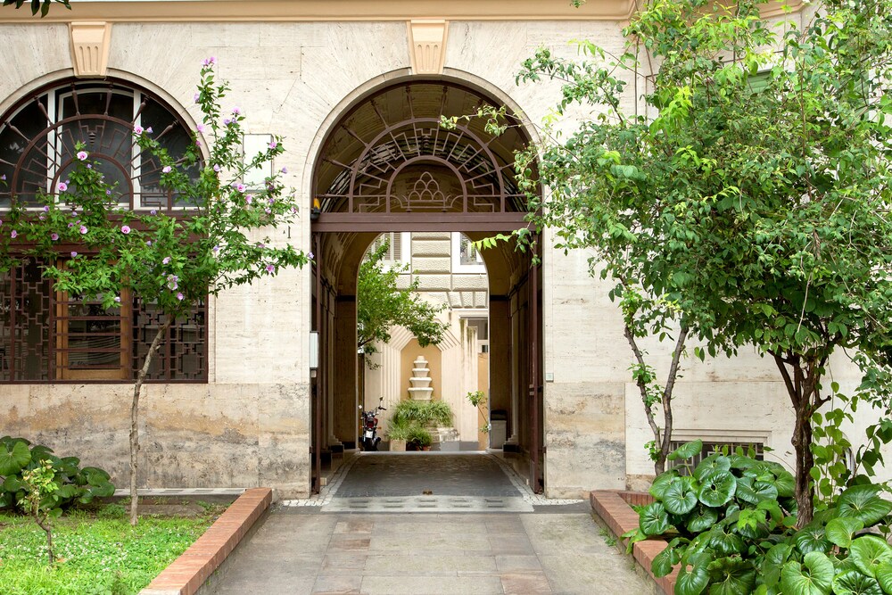 50 SUITE B&B 30/39