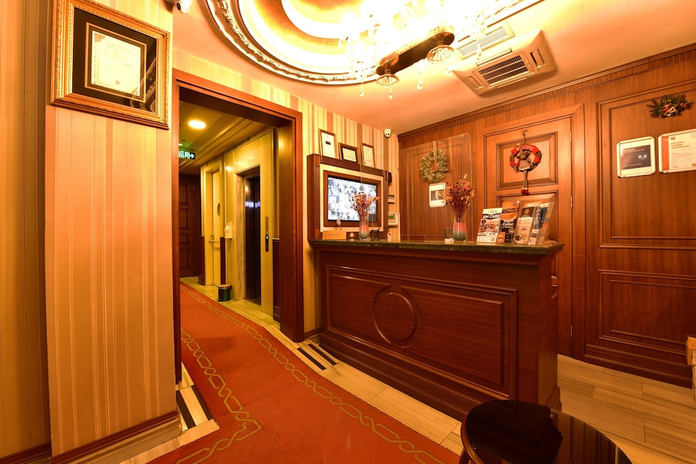 Meserret Palace Hotel 7/50