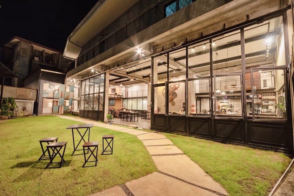 The Entaneer Poshtel - Hostel 39/42