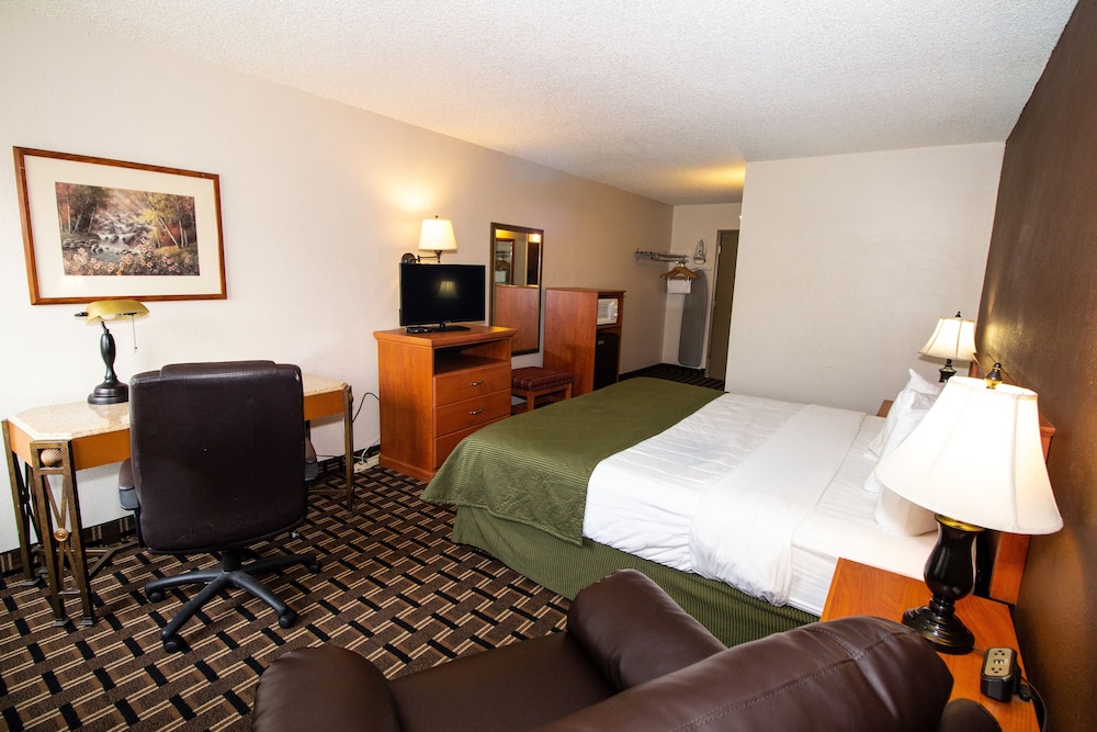 Fairbridge Inn Suites Lewiston 23/48