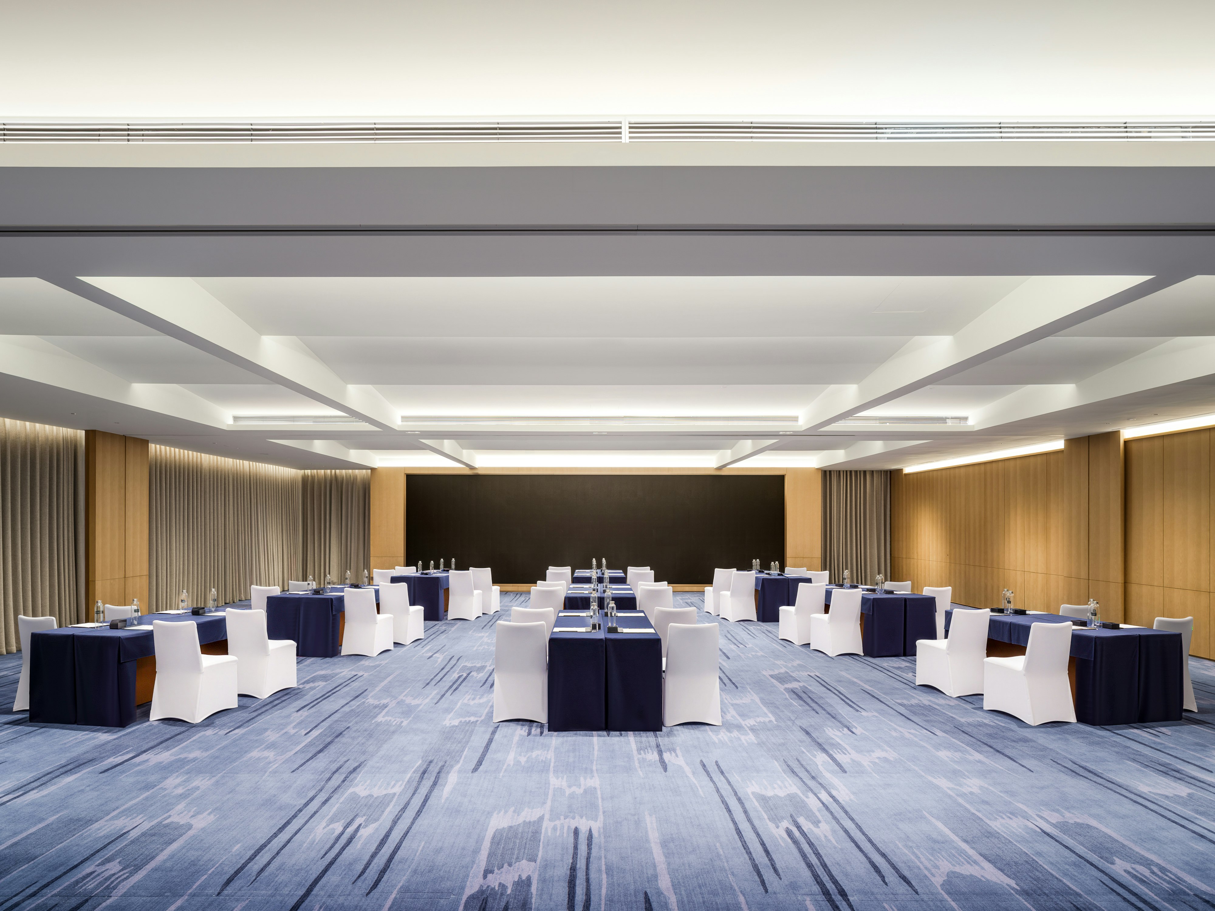 Canton Hotel Guangzhou, Tapestry Collection by Hilton 44/50