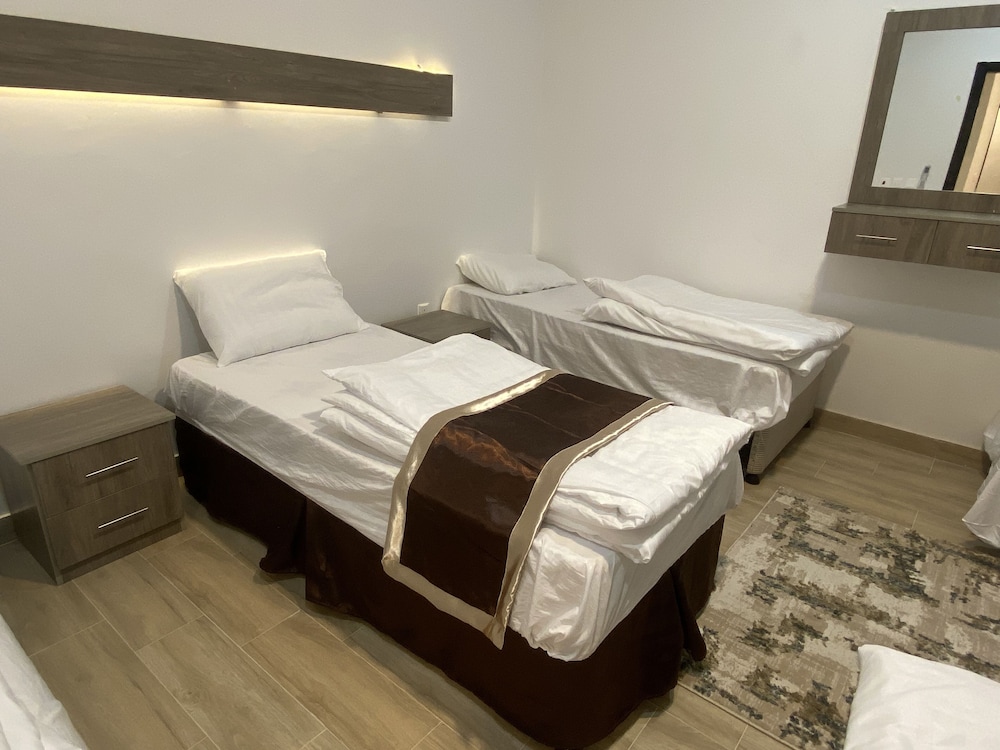 ARAM Suites 16/25