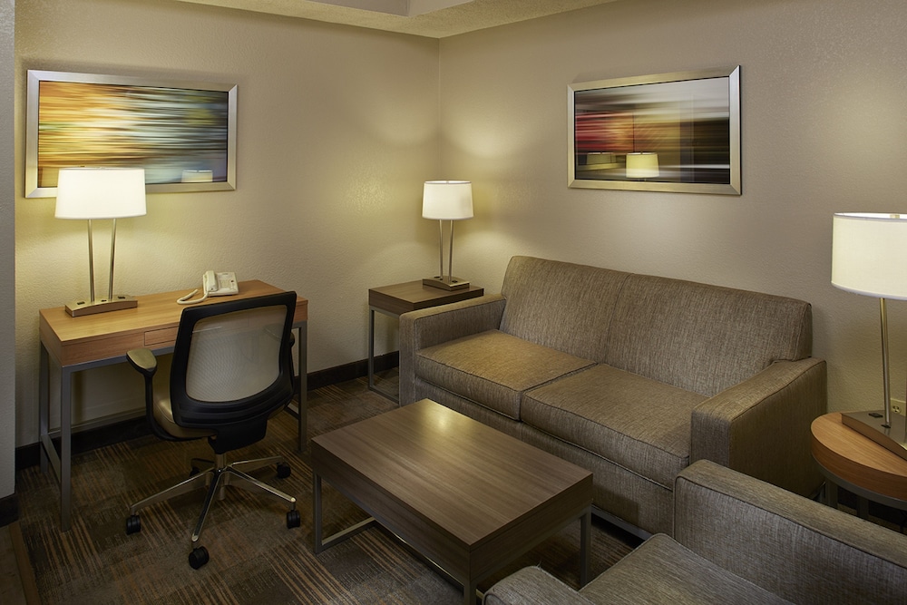 Holiday Inn Express Hotel Suites Orangeburg 33/61