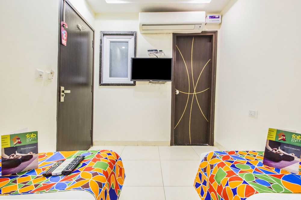 Fabhotel Eleanora Inn New Town 38/43