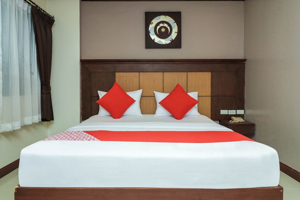 NATURAL BEACH HOTEL AND BAAN SILA 14/59