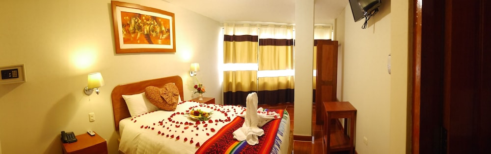 Hotel Wiracocha Inn 11/29
