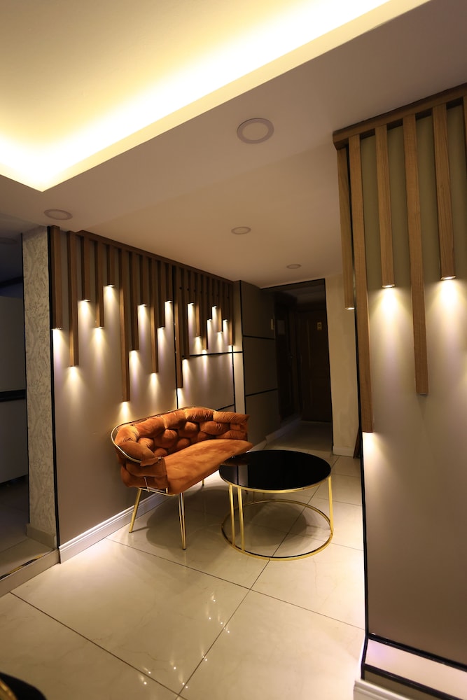 Hotel New House 41/68
