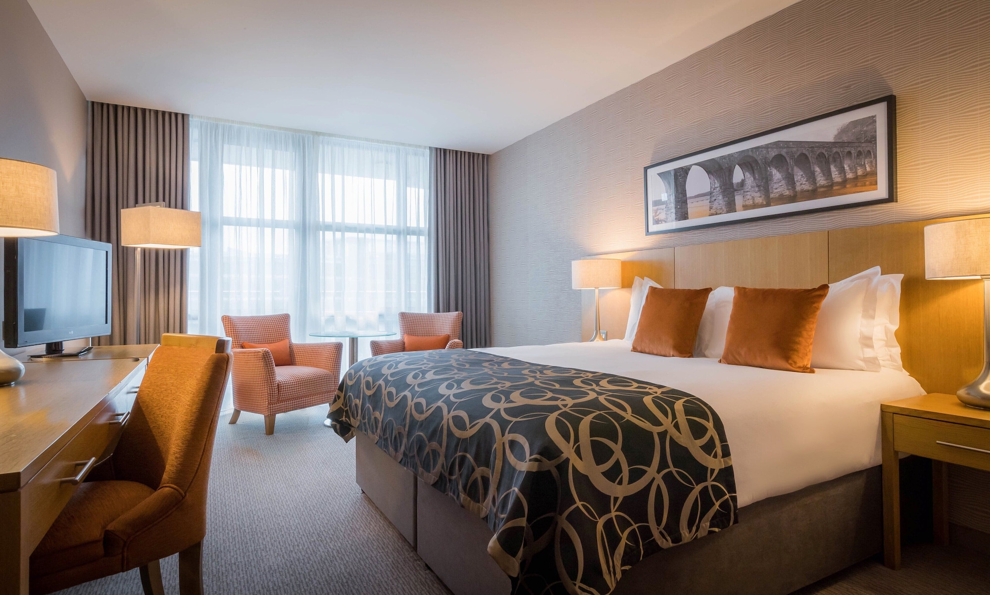 DELUXE, DOUBLE BED