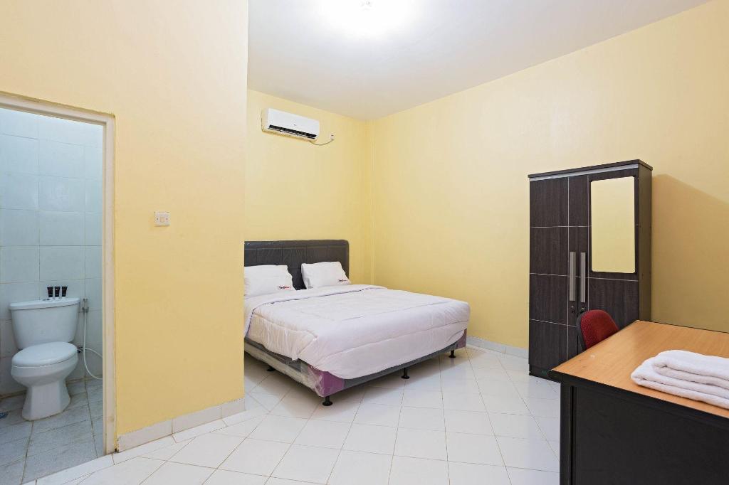 Reddoorz Near Halim Perdanakusuma 3 36/48