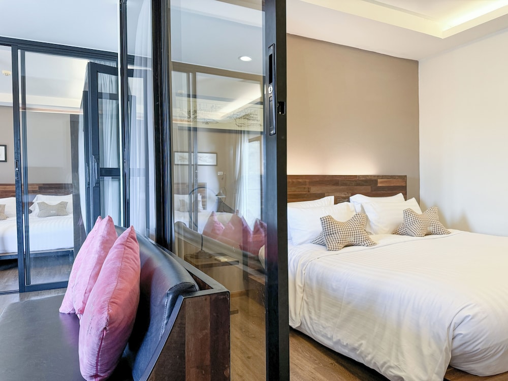 Amphawa Na Non Hotel & Spa 11/57