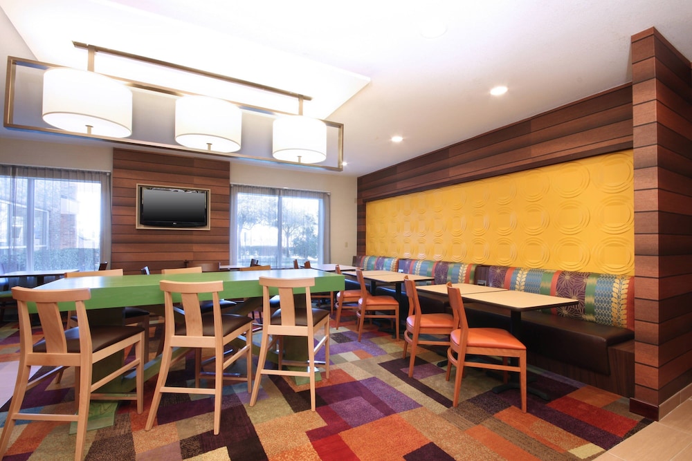 Best Western Plus Las Colinas Inn & Suites 48/58