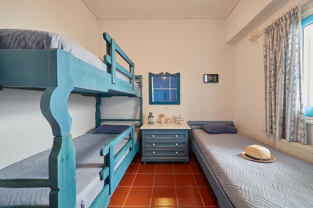 Kerame Hotel 15/75