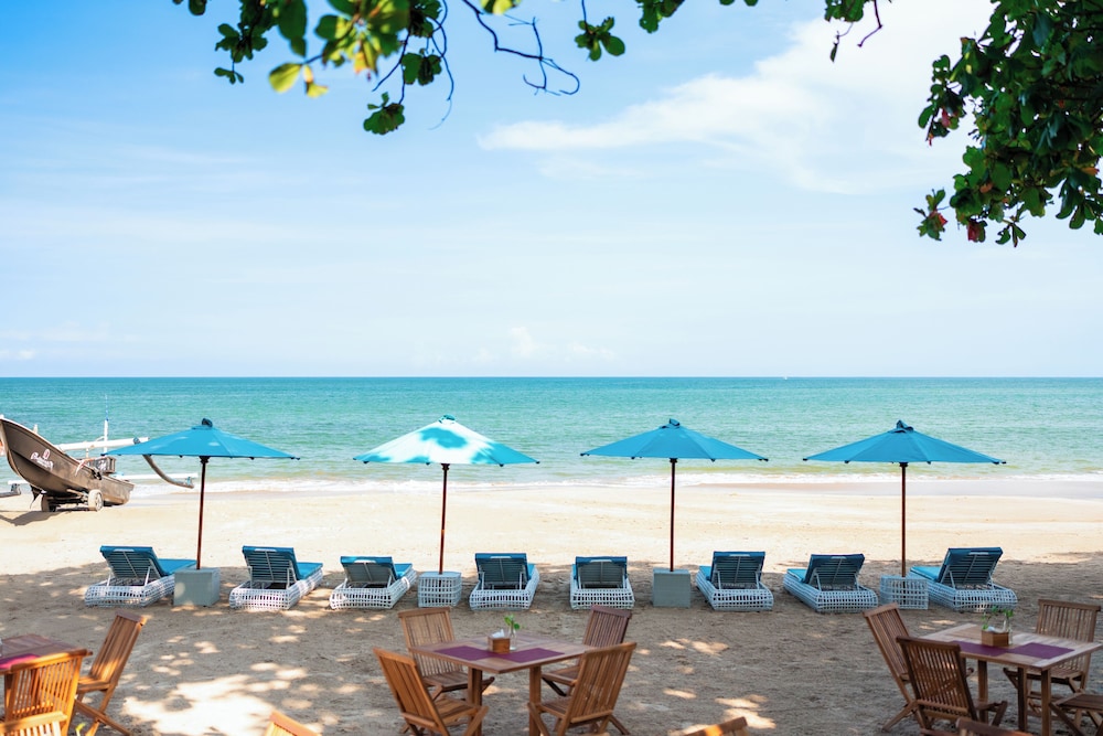 Jimbaran Bay Beach Resort & Spa by Prabhu 72/73