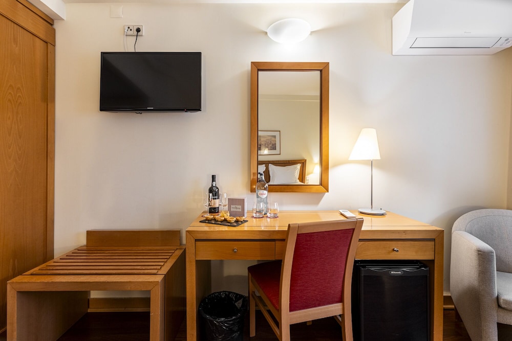 Roma Hotel Lisbon 40/50
