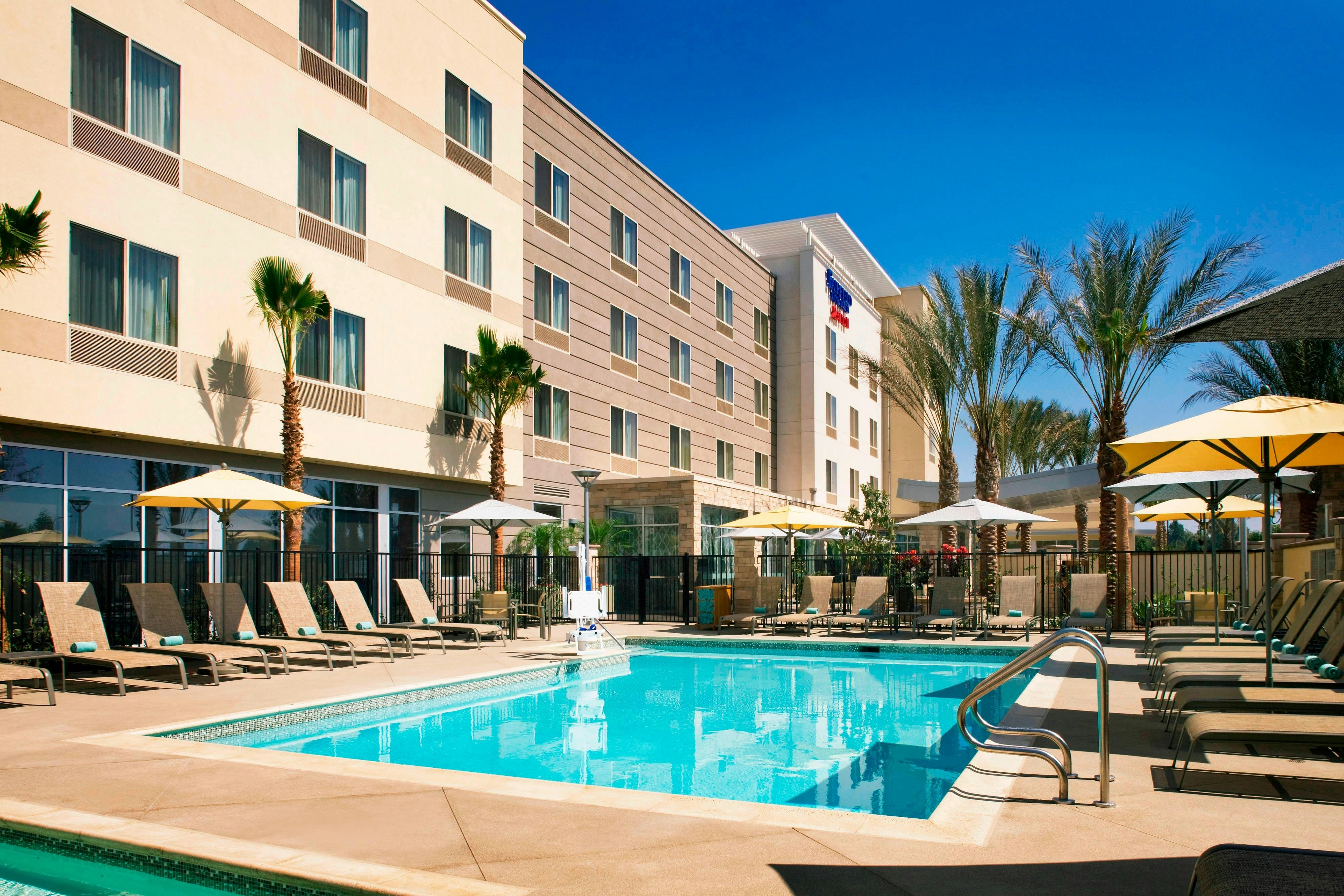 Fairfield Inn & Suites Tustin Orange County 3/3