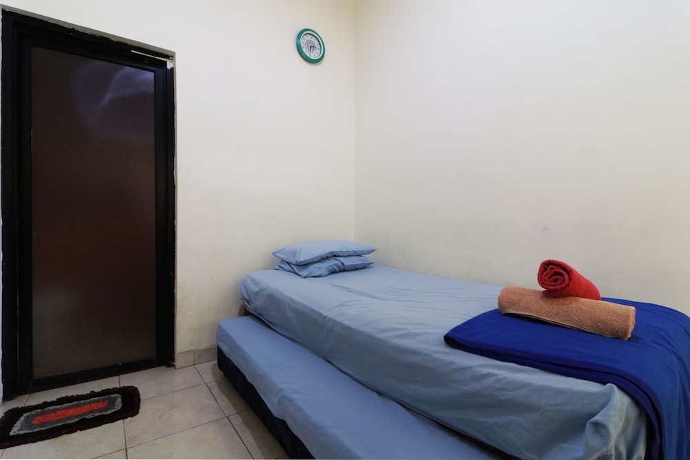 Room at Marsya Prima Syariah Hotel, JAKARTA