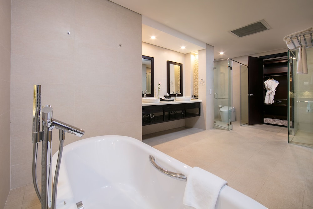 Swiss-Belresort Tuyen Lam Dalat 30/76