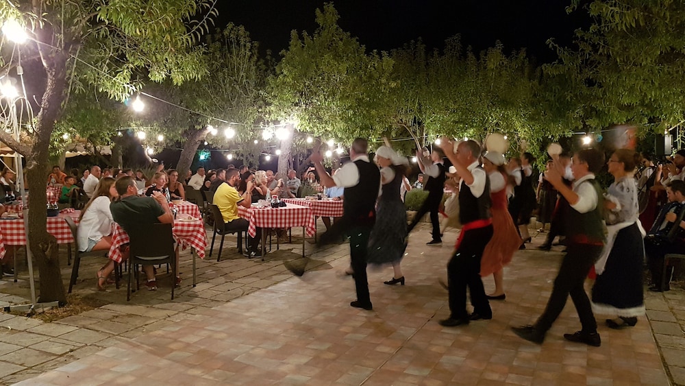 La Corte Del Sole 66/72