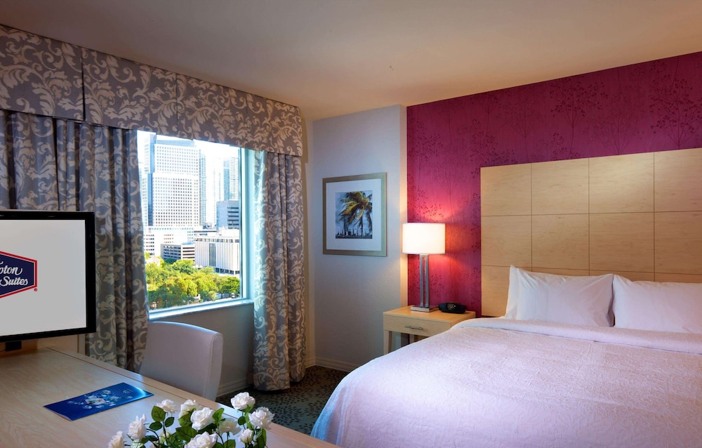 Hampton Inn Suites By Hilton Miami Brickell Downtown 17/65