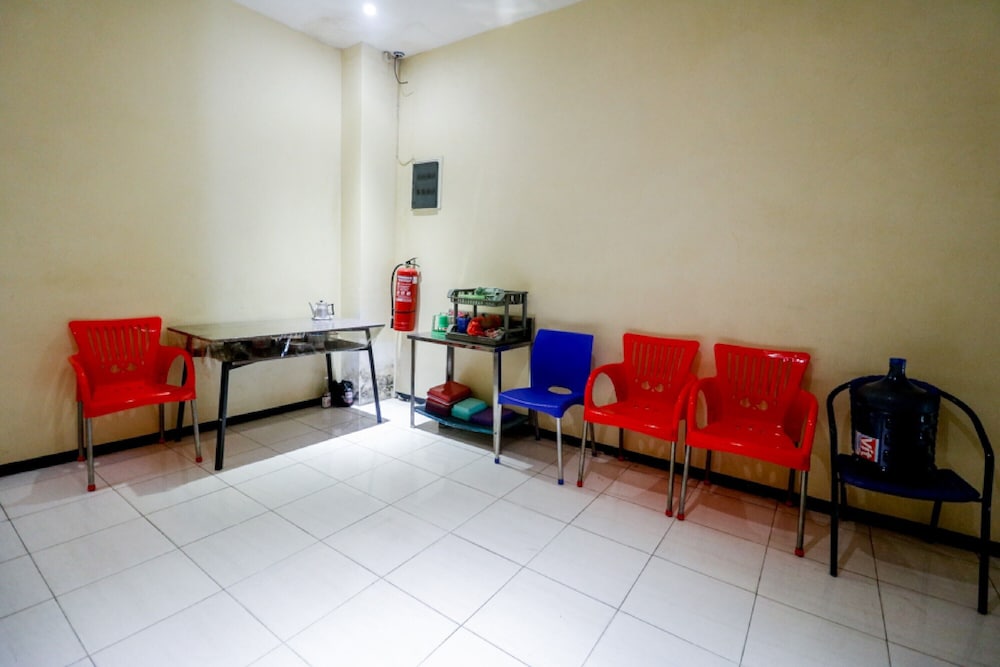 Reddoorz Near Pasar Tarapung Siring Banjarmasin 4/41