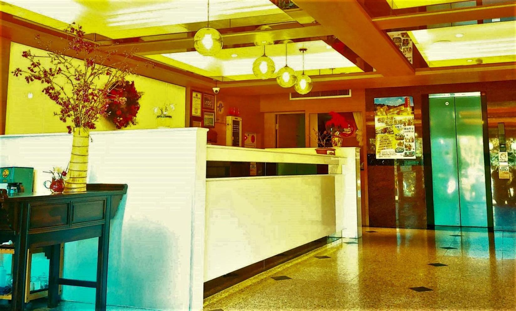 Gau Shan Ching Hotel 3/23