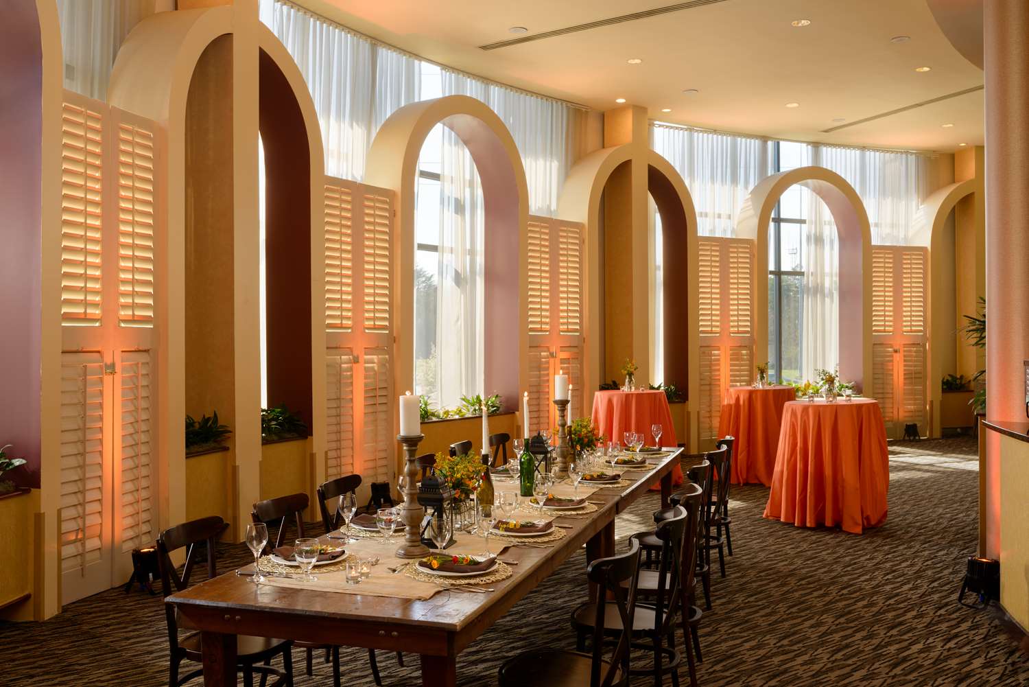 restaurant cafeteria