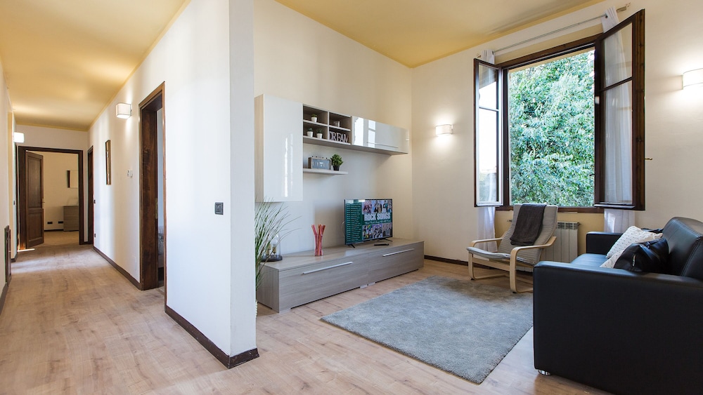 Rental In Rome Rosselli Palace Deluxe 4 Apartment 36/49
