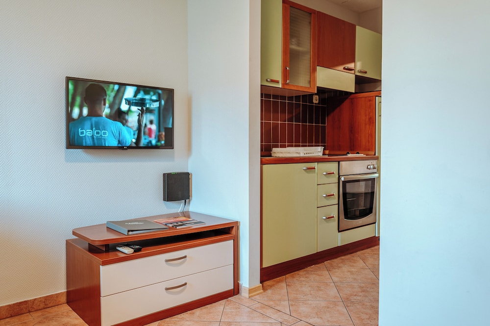 Matilde Beach Resort 6/50