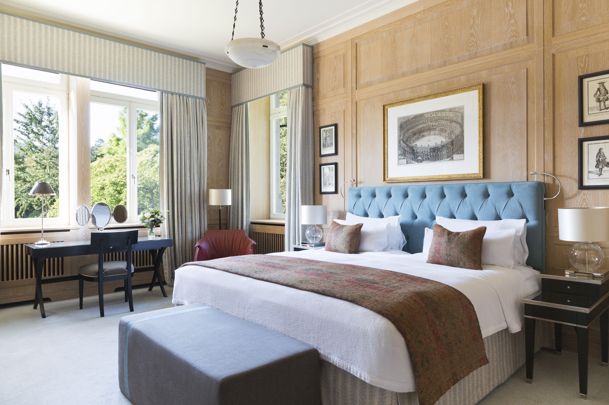 Spa, Suite, King Bed