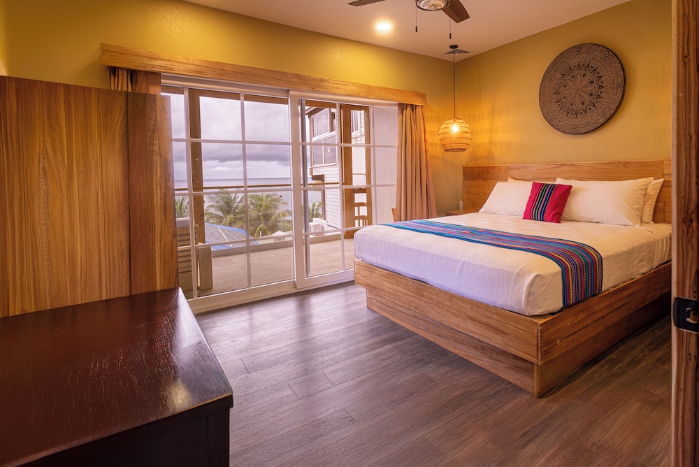 1 BEDROOM, DELUXE, SUITE