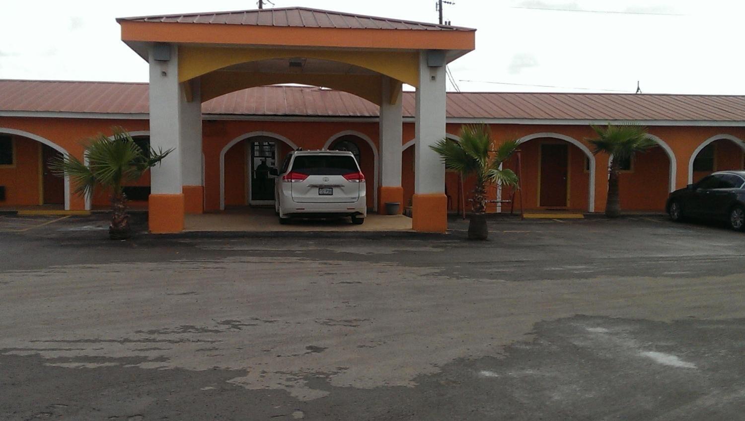 RELAX INN 20/27