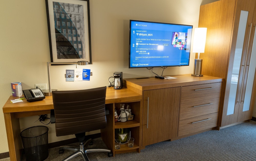 Hyatt Place West Des Moines/Jordan Creek 9/77