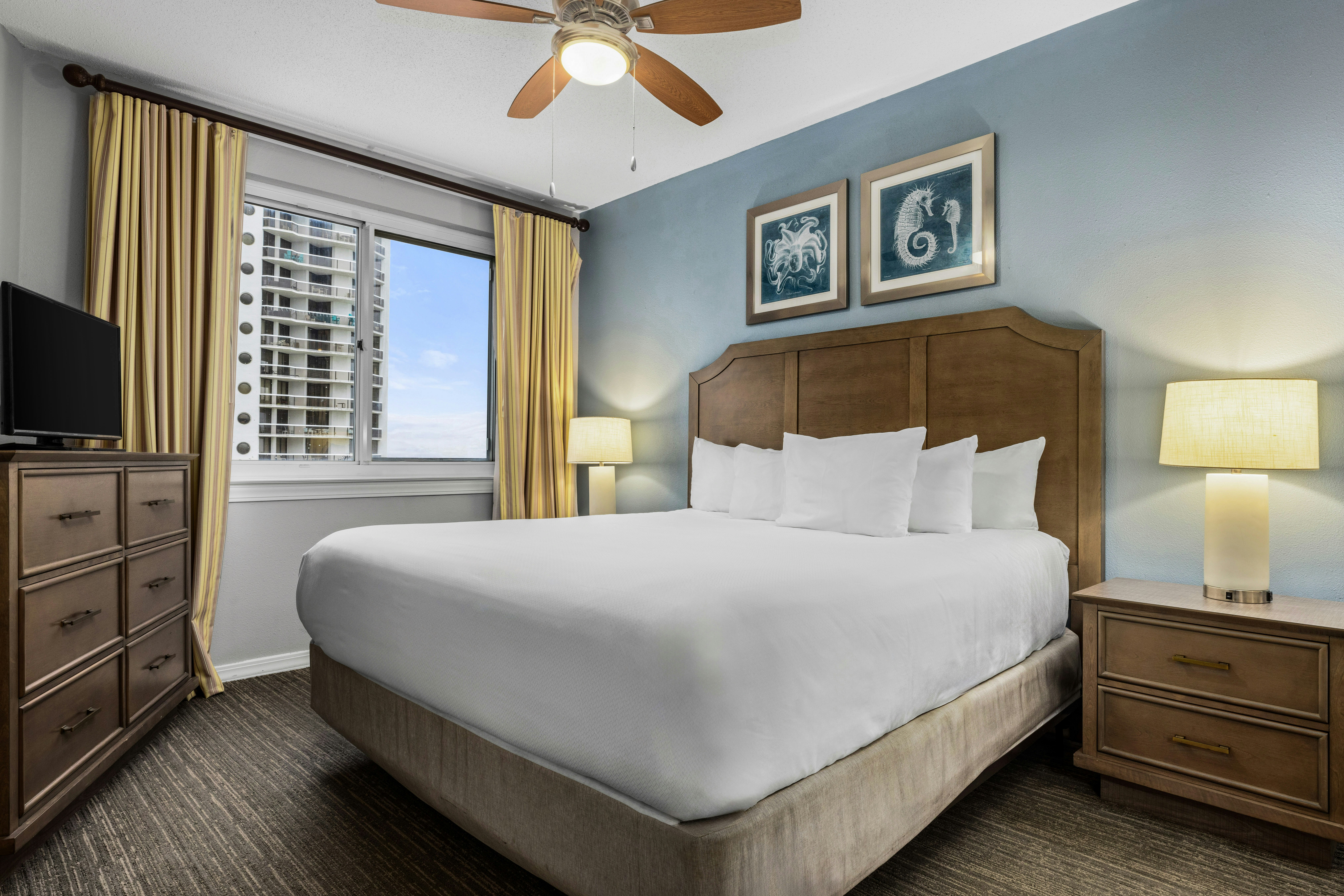 1 BEDROOM, DELUXE