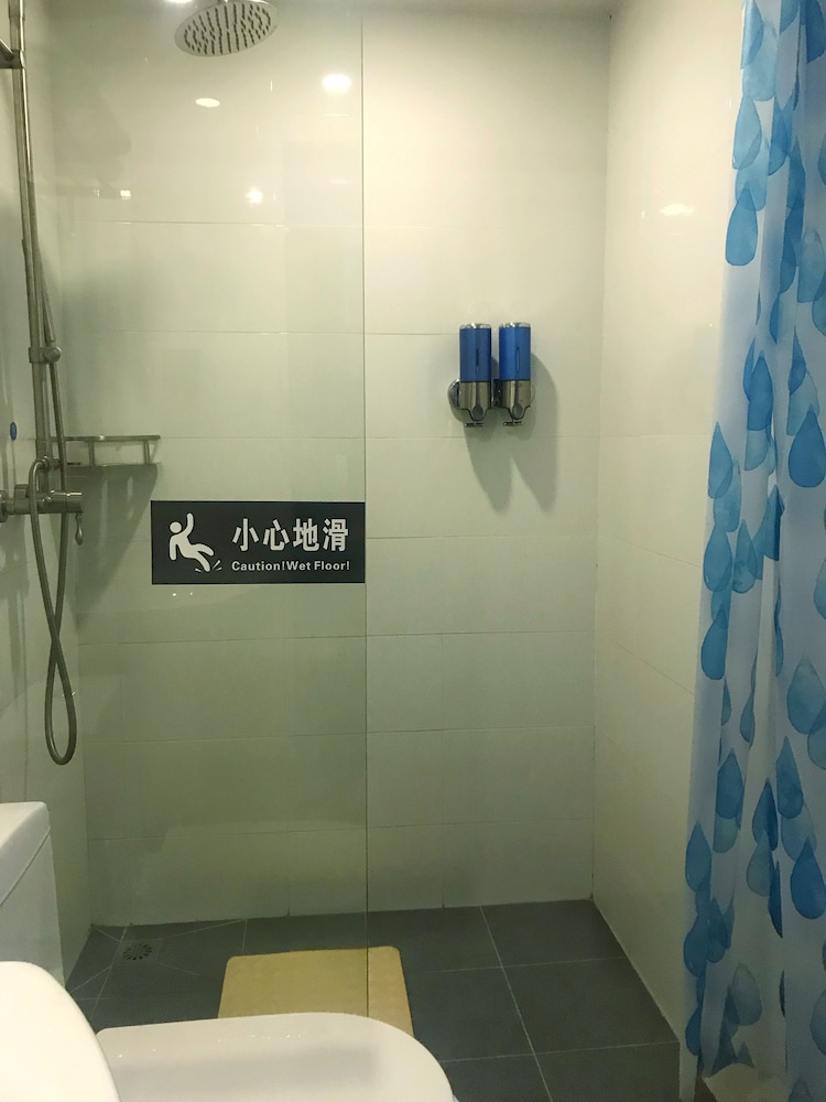 Travelling With Hotel Long Ji Ping An 40/41