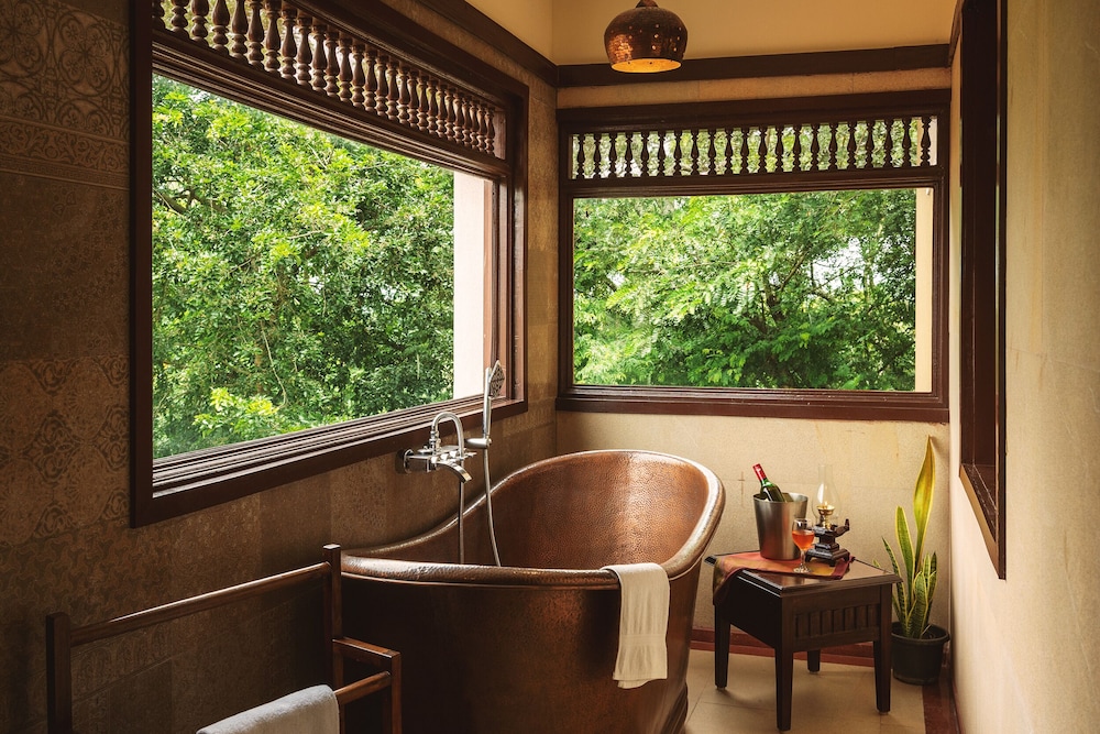 HOYSALA VILLAGE RESORT 40/50