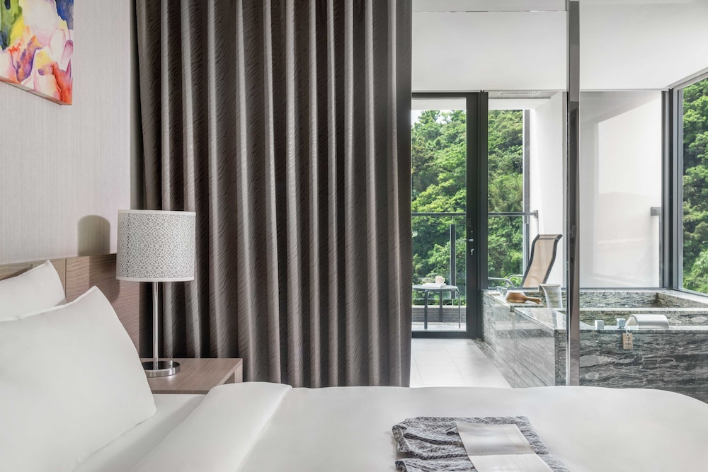 Lakeshore Hotel Suao 27/62