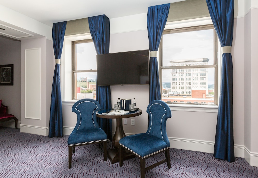 The Read House Hotel Historic Inn and Suites 46/62