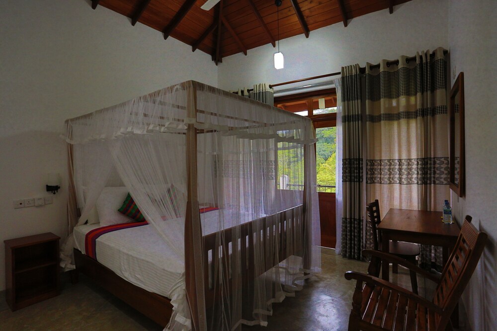 Hanthana House 16/72