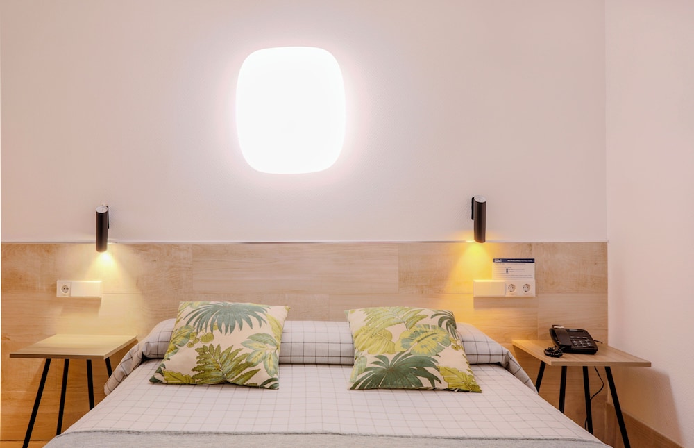Hostal Castilla Ii Puerta Del Sol 63/73