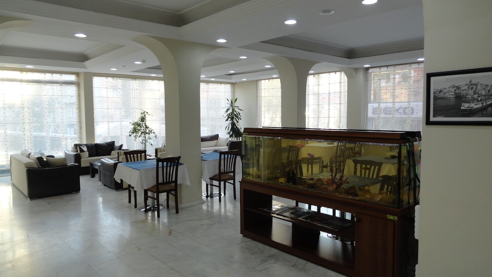 TUGRA HOTEL 56/65