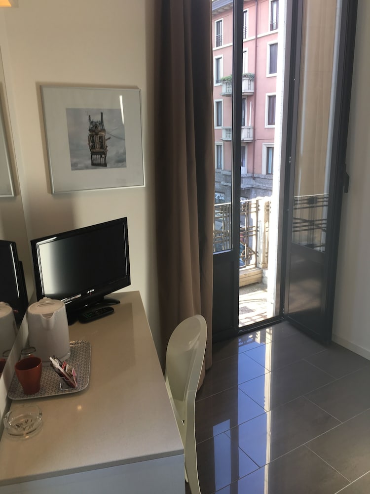 Demidoff Hotel 39/46
