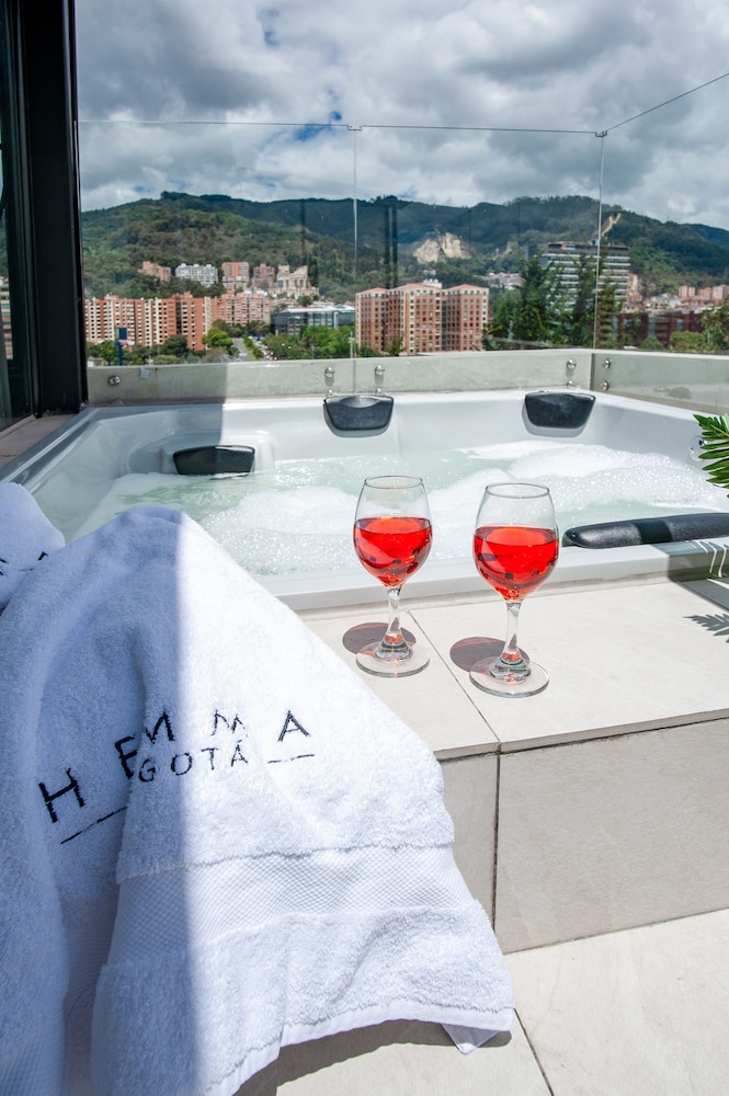 Hemma Suites 44/50