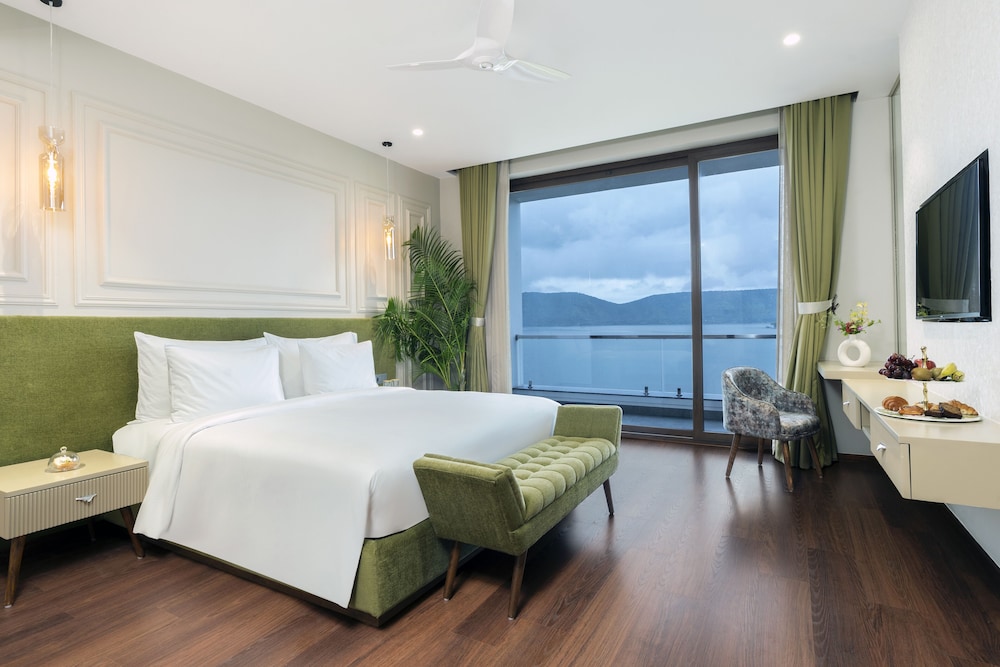 Zana Lake Resort Udaipur 9/53