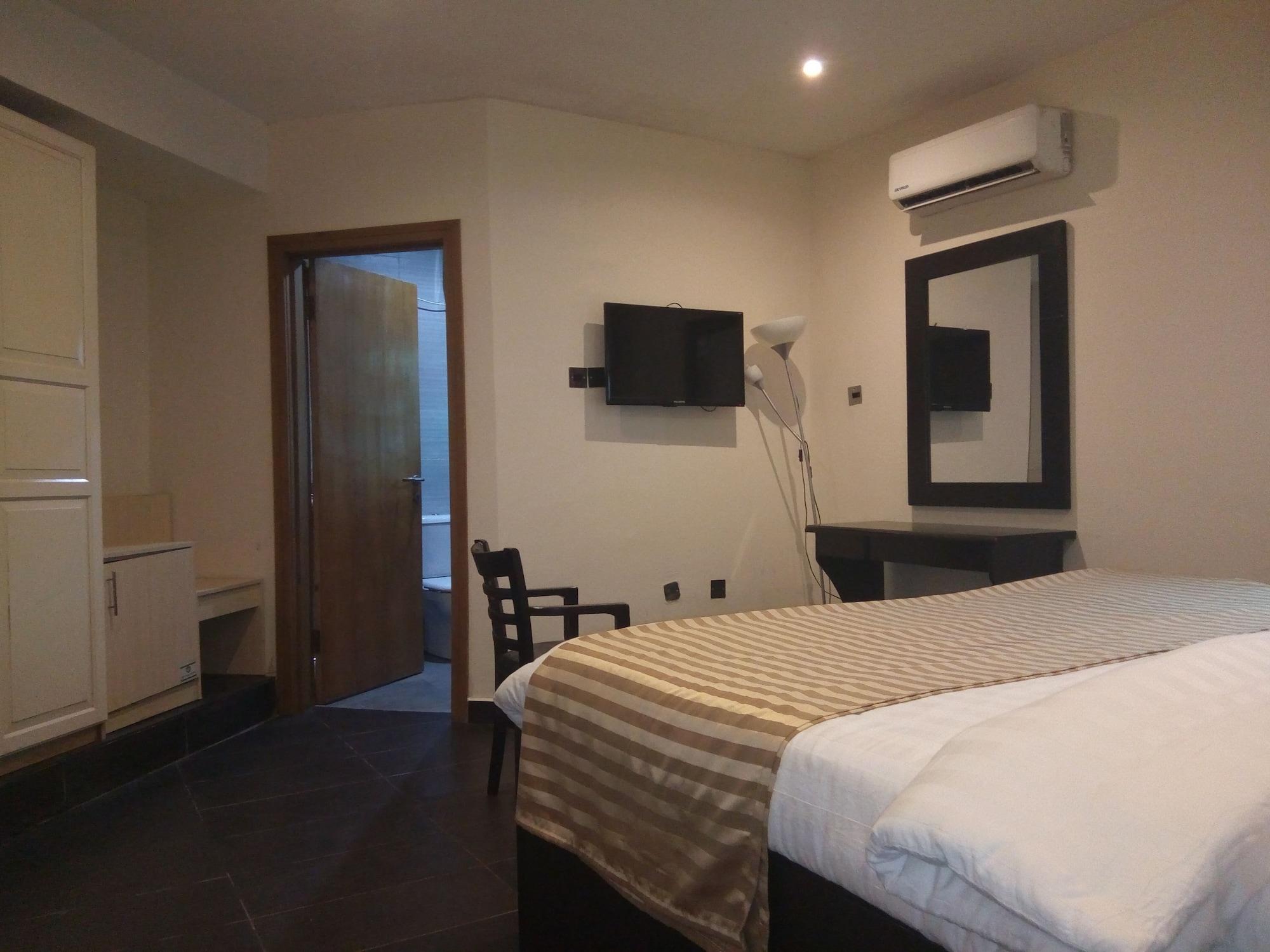 Eden Crest Hotel & Resort 8/18