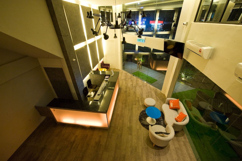 Riverside Boutique Guesthouse 21/24