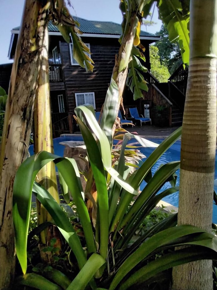 Blue Bahia Resort 37/43