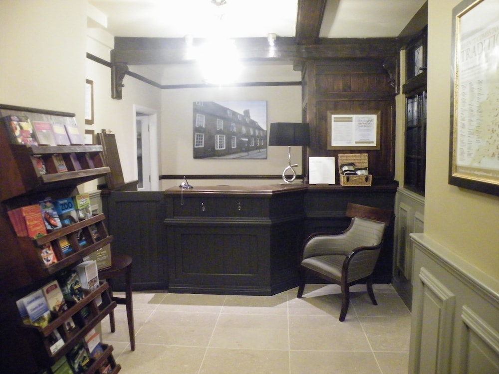 Saracen's Head Hotel 5/39