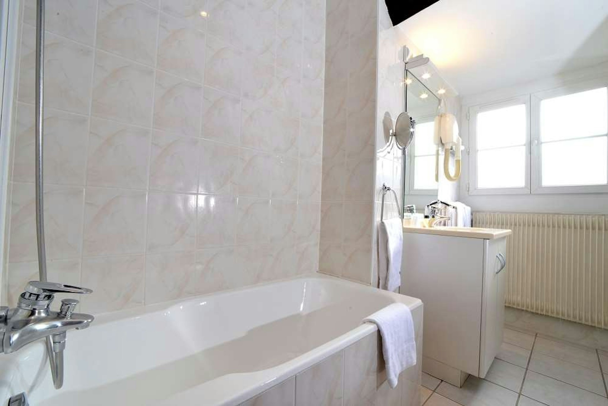 Hotel D Angleterre Grenoble Hyper Centre 9/10